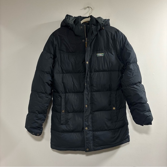 L.L. Bean Men's Mountain Black Hooded Puffer Jacket small - Picture 2 of 5